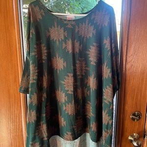 LulaRoe 3xl tunic top. Beautiful green with pattern. Gently worn.